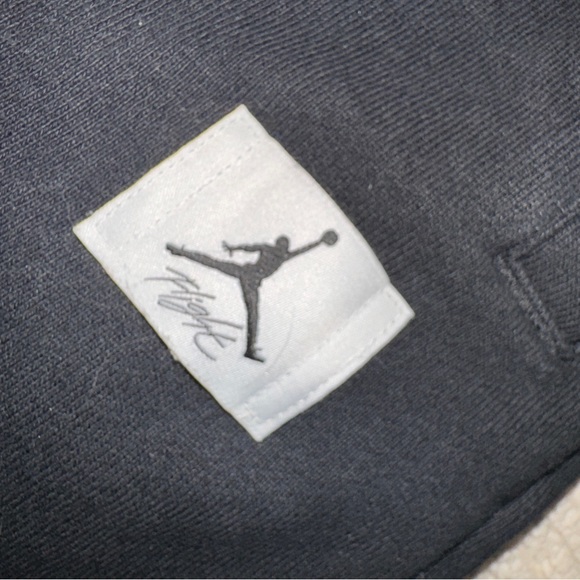 Nike • Jordan Flight Fleece Sweatpants • Black • XS - Picture 3 of 4